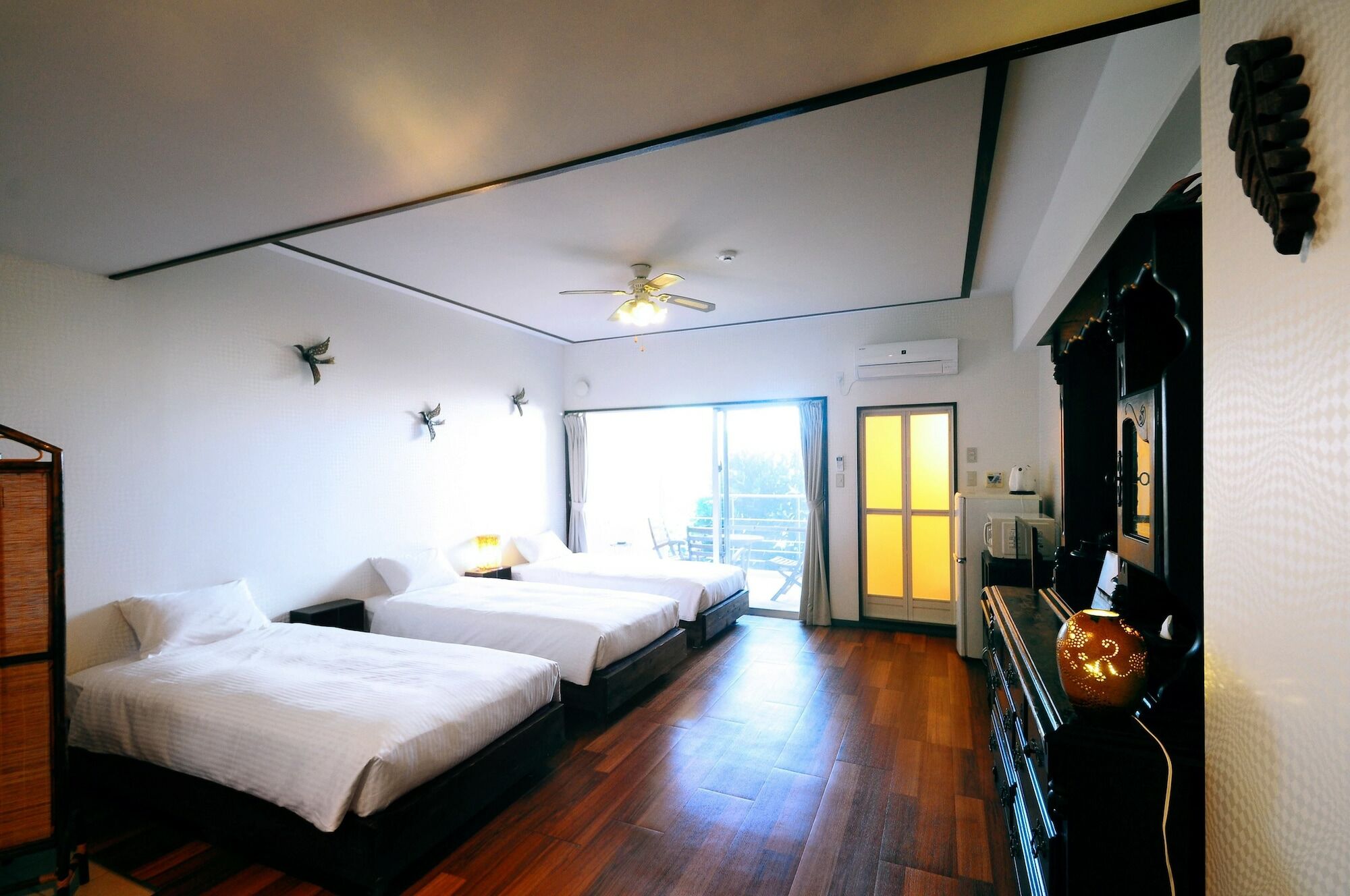Pension Sunset Beach Nakijin Exteriör bild